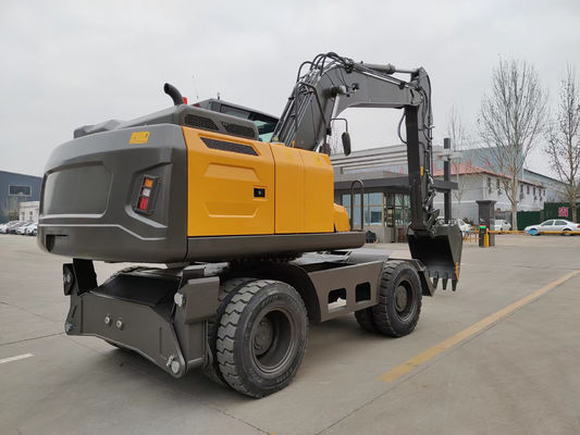 92 KW 엔진 바퀴 미니 발굴기 최대 발굴 반지름 8000MM 9.00-20/8 타이어